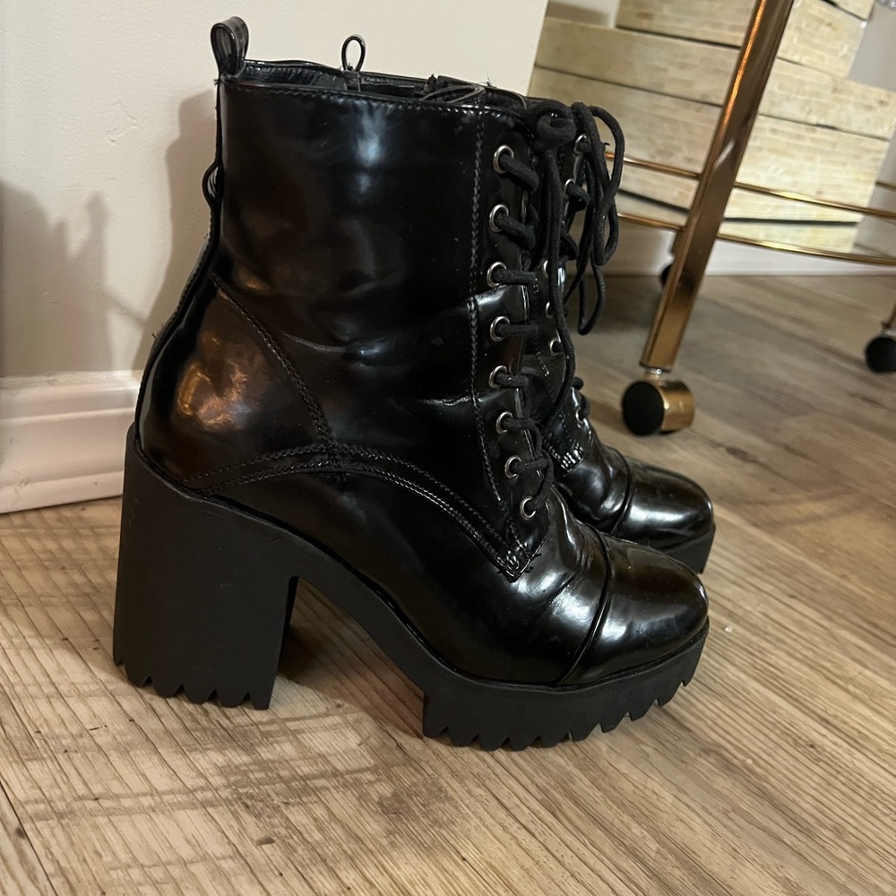 Black Latex Chunky Heel Lace-Up Combat Boots - Picture 2 of 3